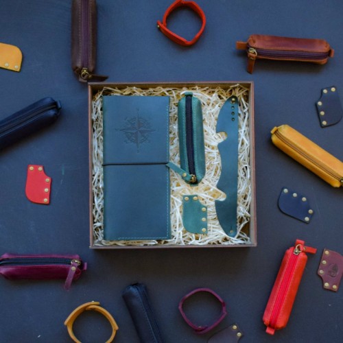 Набір шкіряних аксесуарів BABAK Voyage зелений