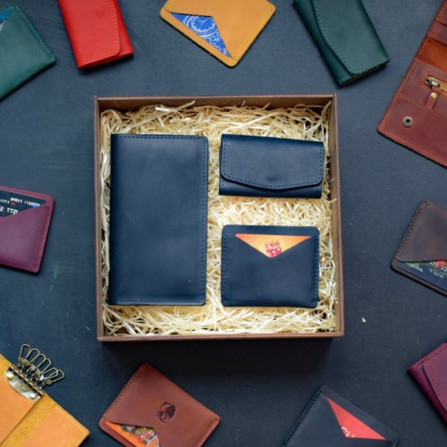 Набір шкіряних аксесуарів BABAK Avila синій