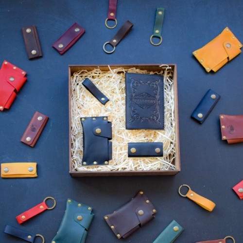 Набор кожаных аксессуаров BABAK Evora черный