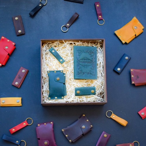 Набір шкіряних аксесуарів BABAK Evora зелений