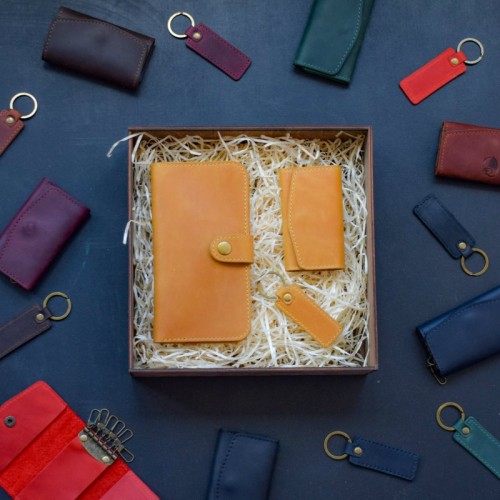 Набір шкіряних аксесуарів BABAK Milano рудий