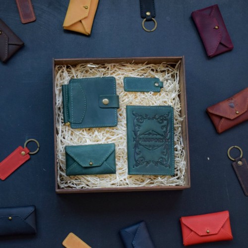 Набор кожаных аксессуаров BABAK Leon зеленый