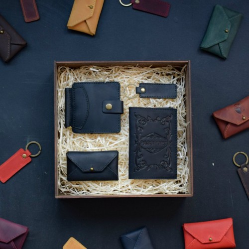 Набор кожаных аксессуаров BABAK Leon черный