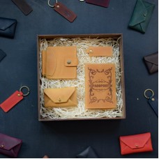 Набор кожаных аксессуаров BABAK Leon рыжий