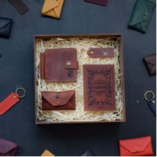 Набор кожаных аксессуаров BABAK Leon коньяк