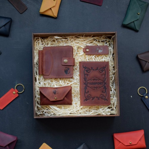 Набор кожаных аксессуаров BABAK Leon коньяк