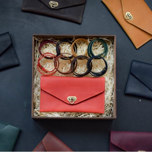 Набор кожаных аксессуаров BABAK Sena красный