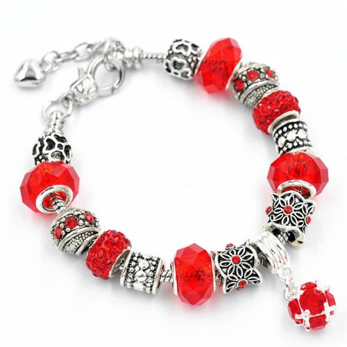 Браслет с шармами с подвеской красный