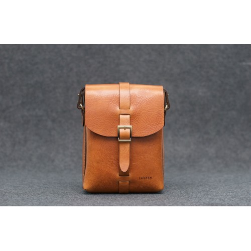 Чоловіча шкіряна сумка CARNEM cognac Shoulder bag коньяк