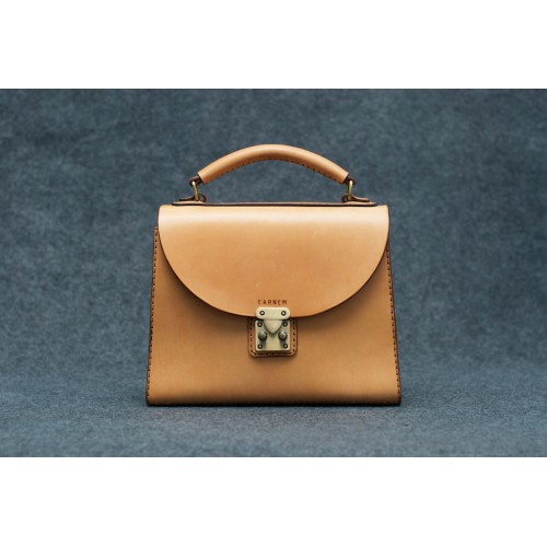 Женская сумка CARNEM beige Quail bag бежевая