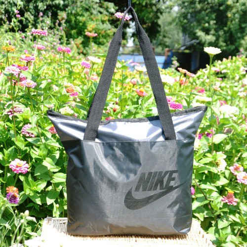 Спортивна сумка Nike Tote сіра