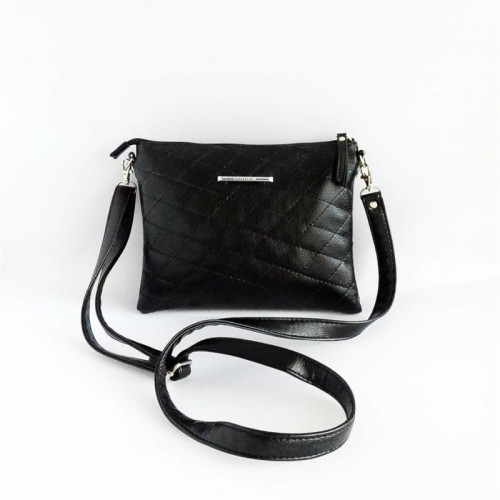 Жіноча сумочка через плече М105-Z чорна