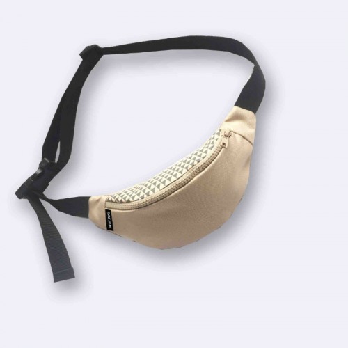 Дитяча бежева бананка з трикутниками (БД81)