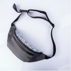 Сіра бананка з пір'ям (Б8)