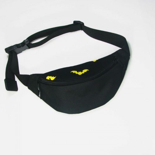 Чорна дитяча бананка з Бетменом (БД47)