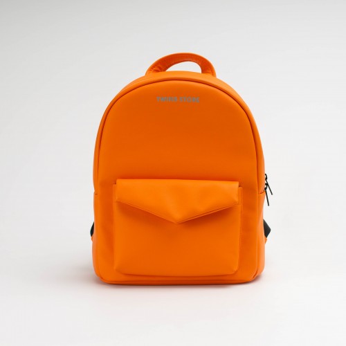 Оранжевый кожаный рюкзак TWINSSTORE Р90