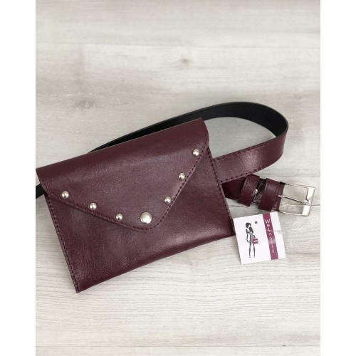 Жіноча сумка на пояс бордо кольору 99103