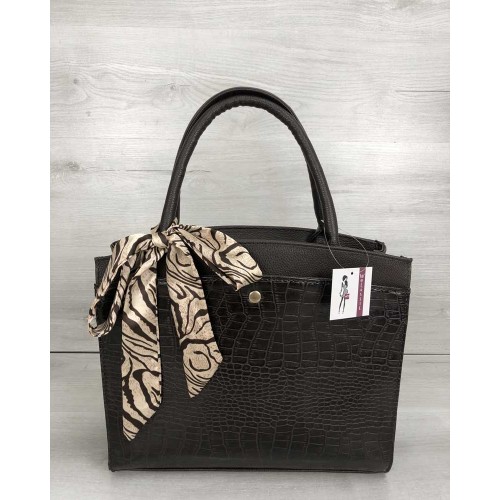 Класична жіноча сумка Бьянка коричневого кольору зі вставкою коричневий крокодил 10104