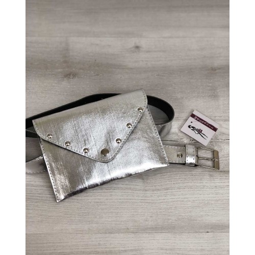 Женская сумка на пояс Welassie серебряного цвета 99101